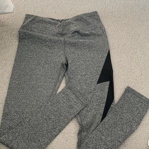 Electric yoga leggings